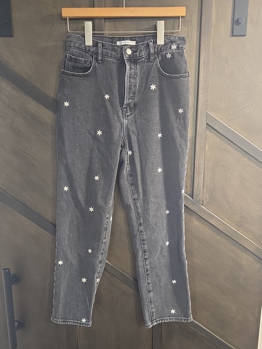 Pacsun Highrise Straight Fit Daisy Embroiderd Black Denim Jeans